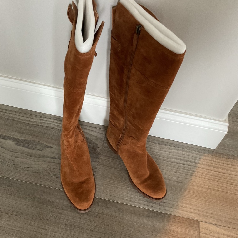 Franco Sarto tan suede boot